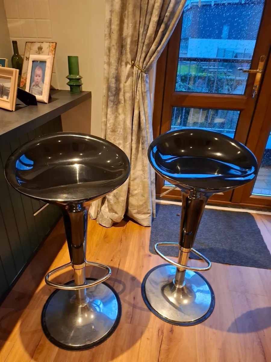 Bar stools x 2 - Image 4