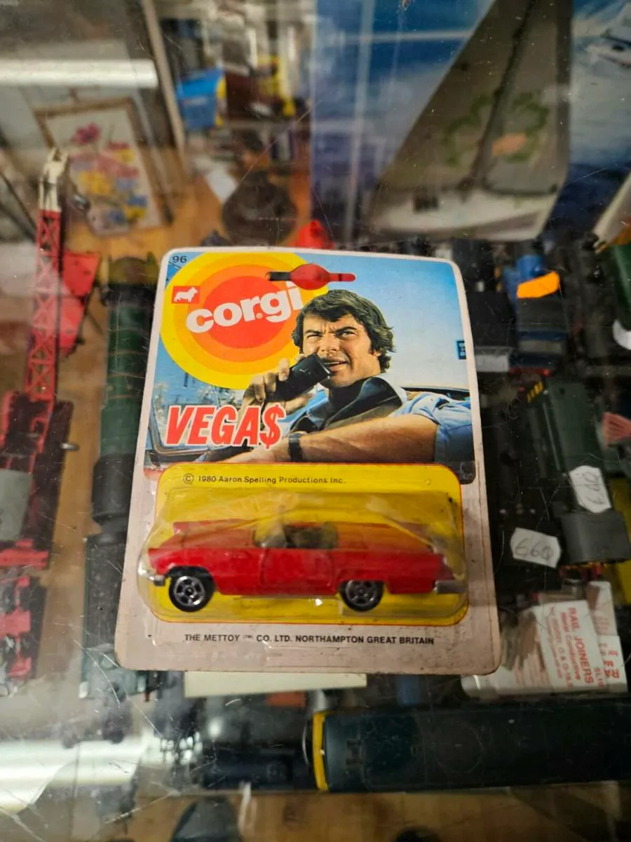 Corgi T Bird TV Series Vegas - Image 1