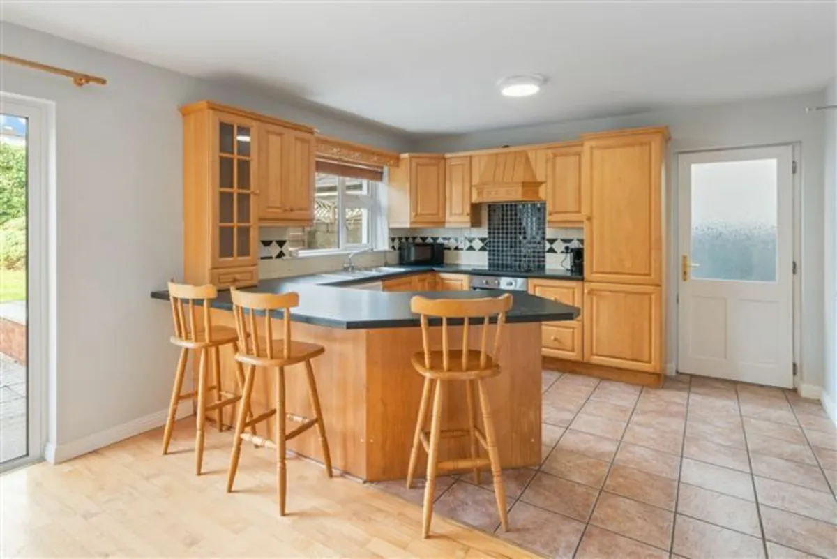 Kitchen - Image 2