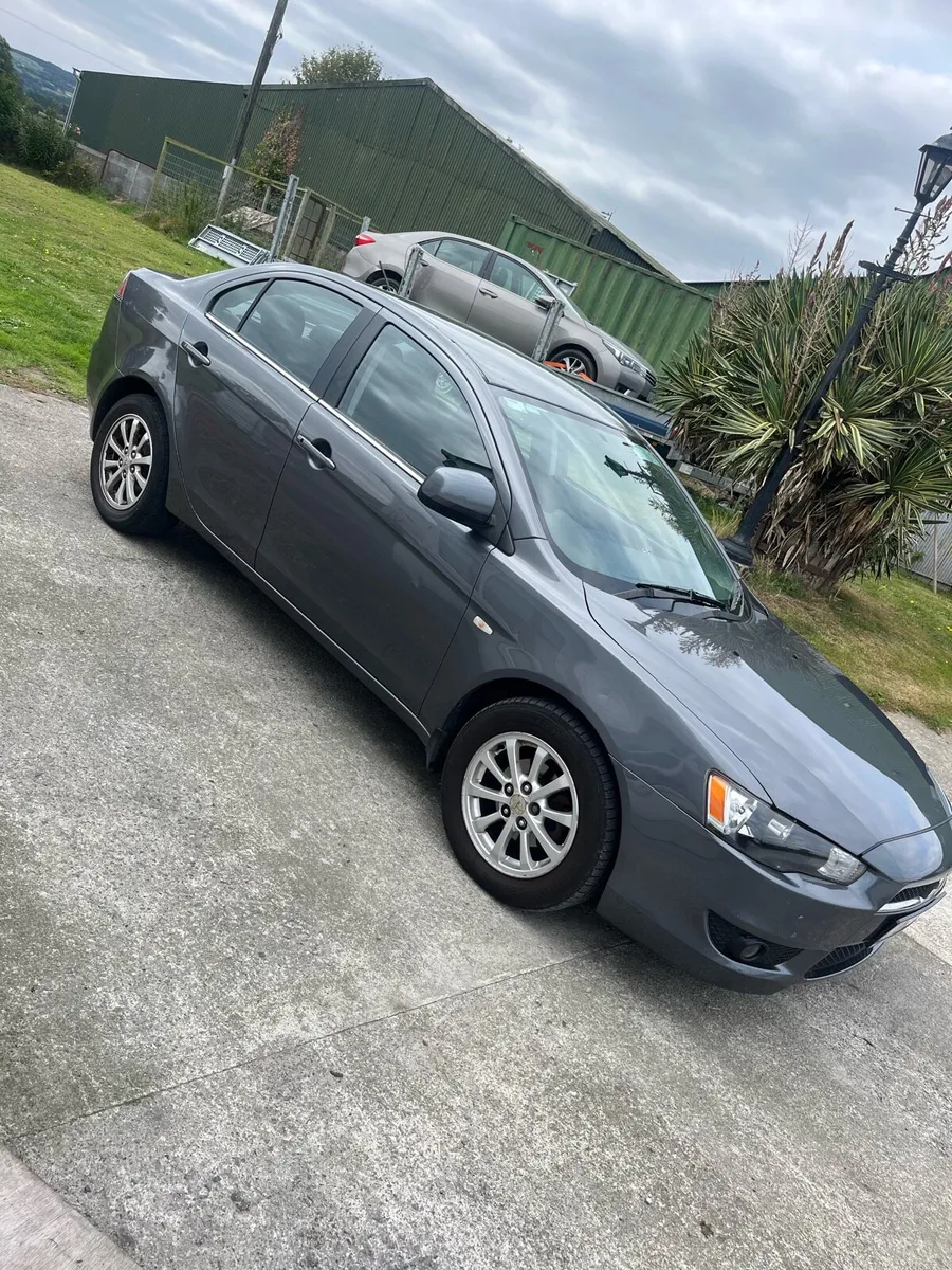 Mitsubishi Lancer - Image 3