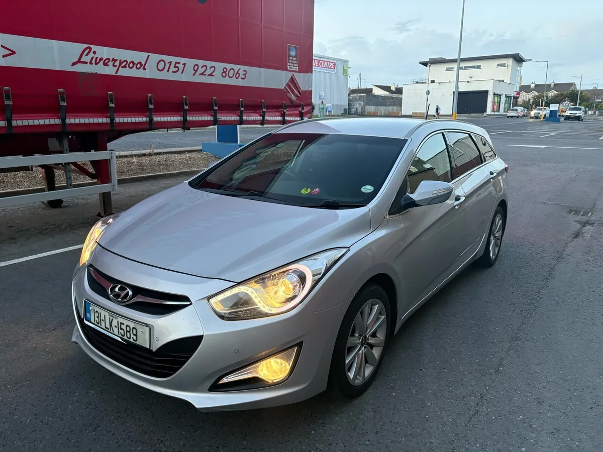 2013 HYUNDAI I40 NEW NCT TODAY 7-26 MINT !! - Image 1