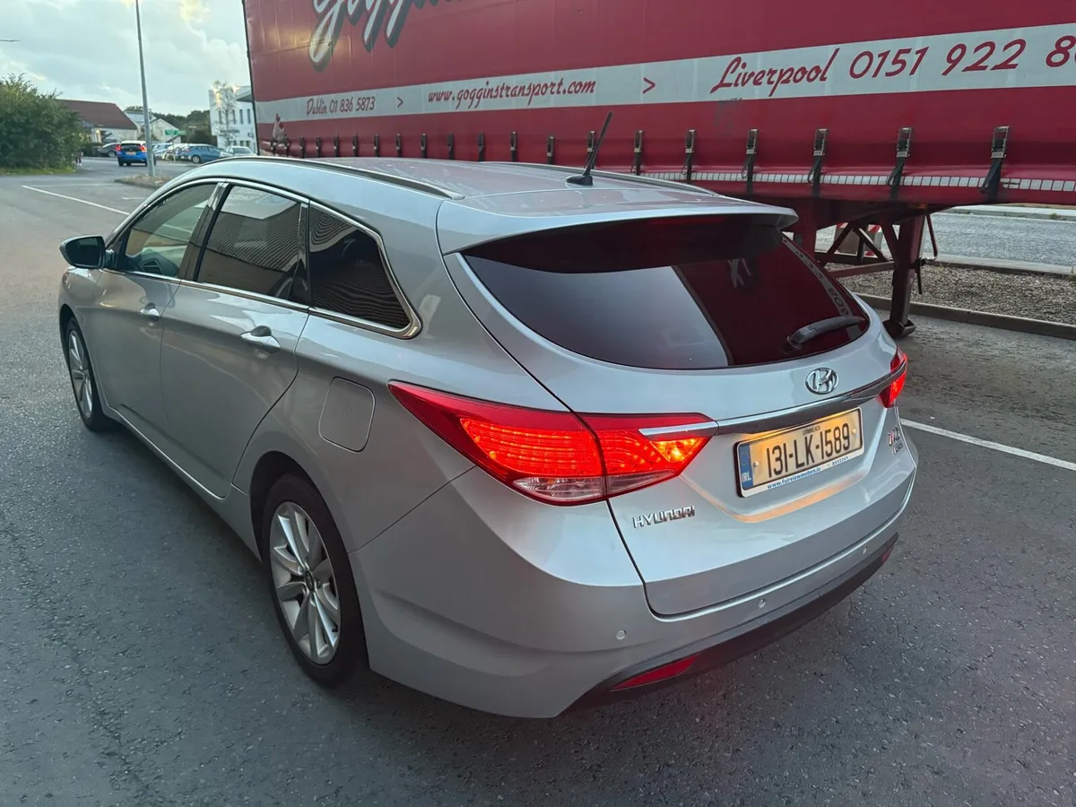 2013 HYUNDAI I40 NEW NCT TODAY 7-26 MINT !! - Image 3