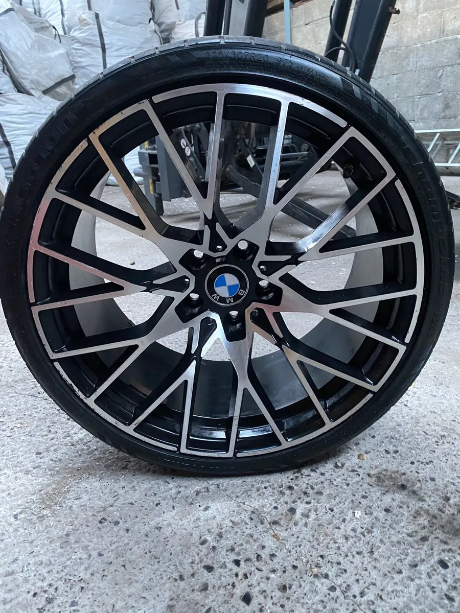 Bmw alloy - Image 1