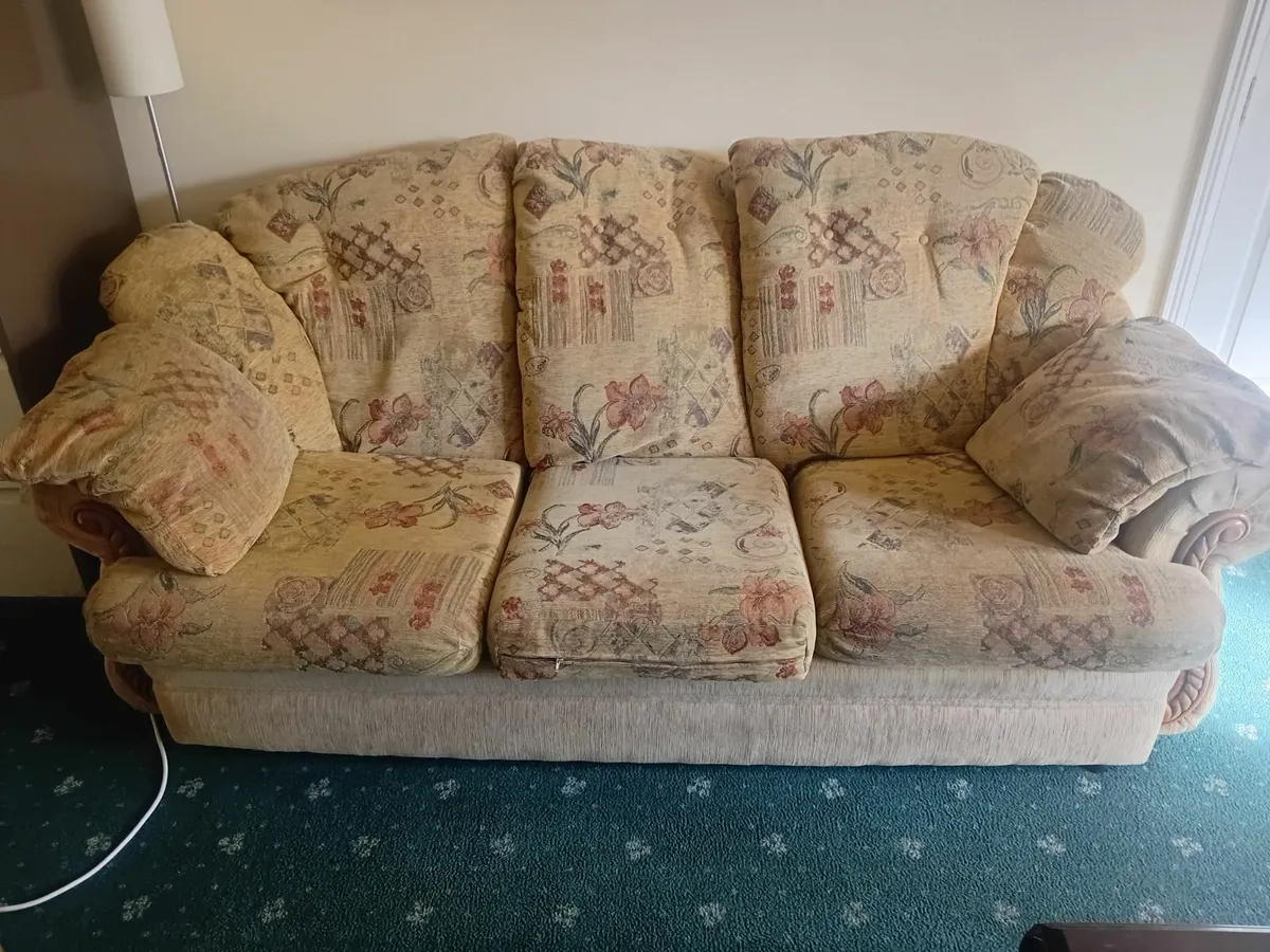 3 piece Suite of furniture - Image 1
