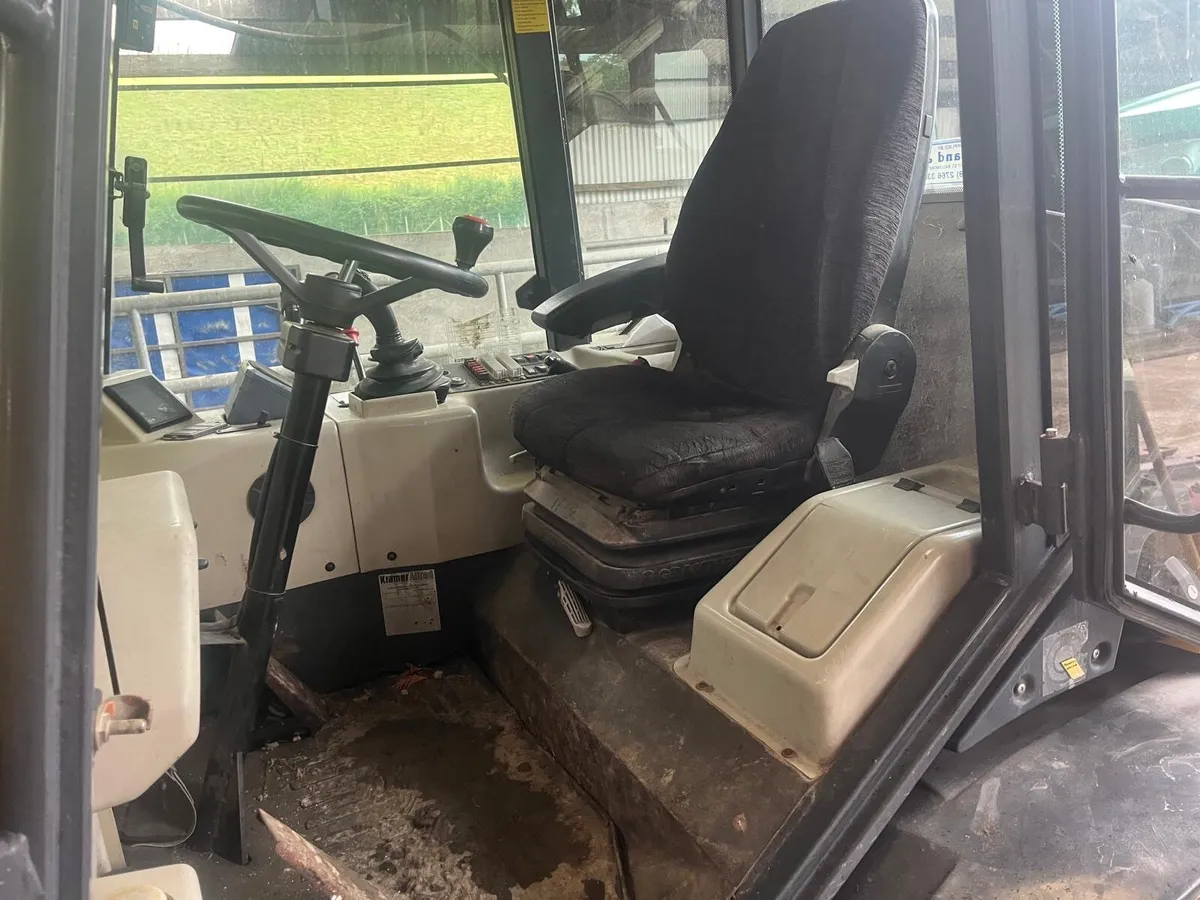 Kramer loading shovel - Image 4