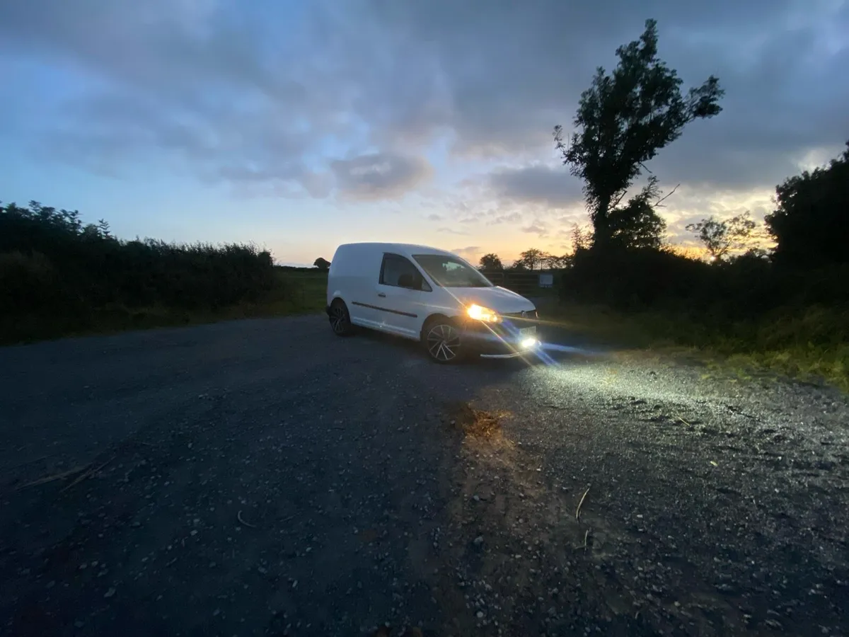 Vw Caddy *New CVRT* - Image 2