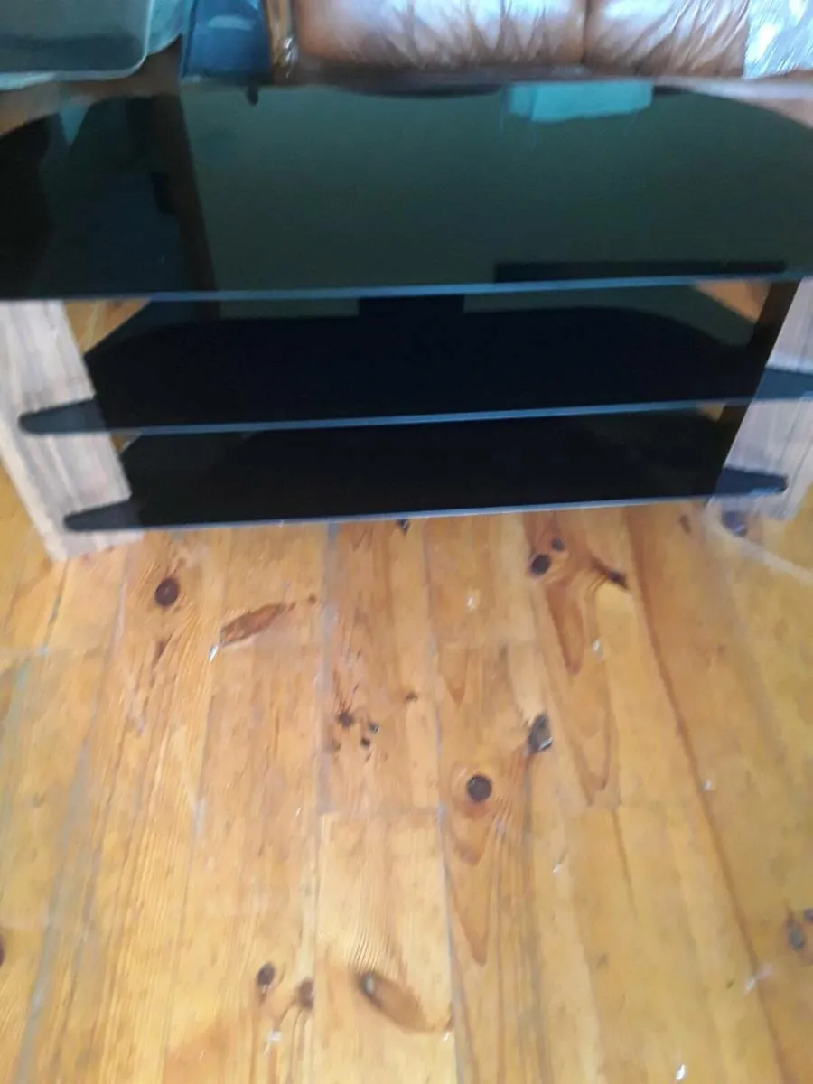 Glass TV cabinet - Image 1