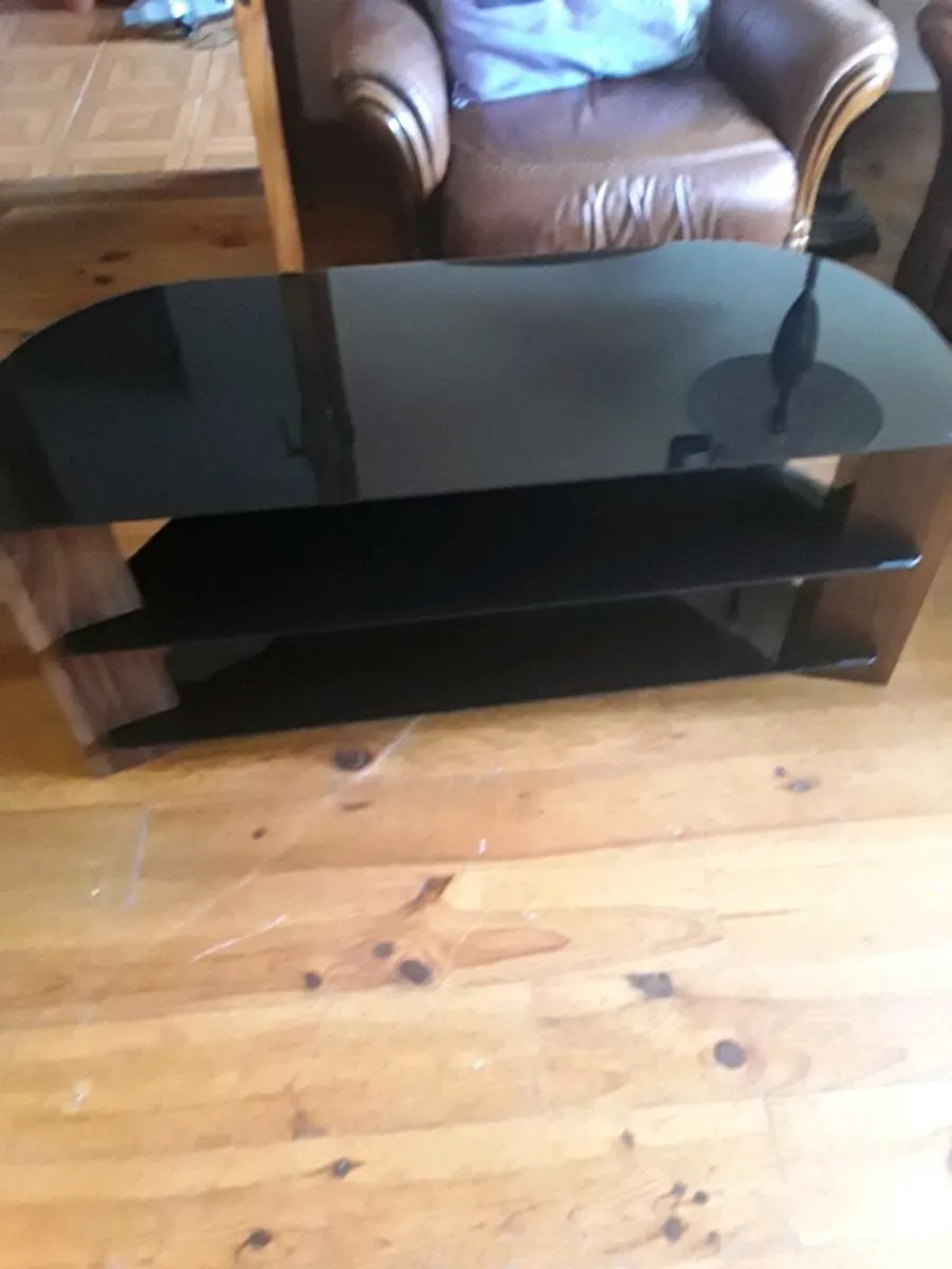 Glass TV cabinet - Image 3