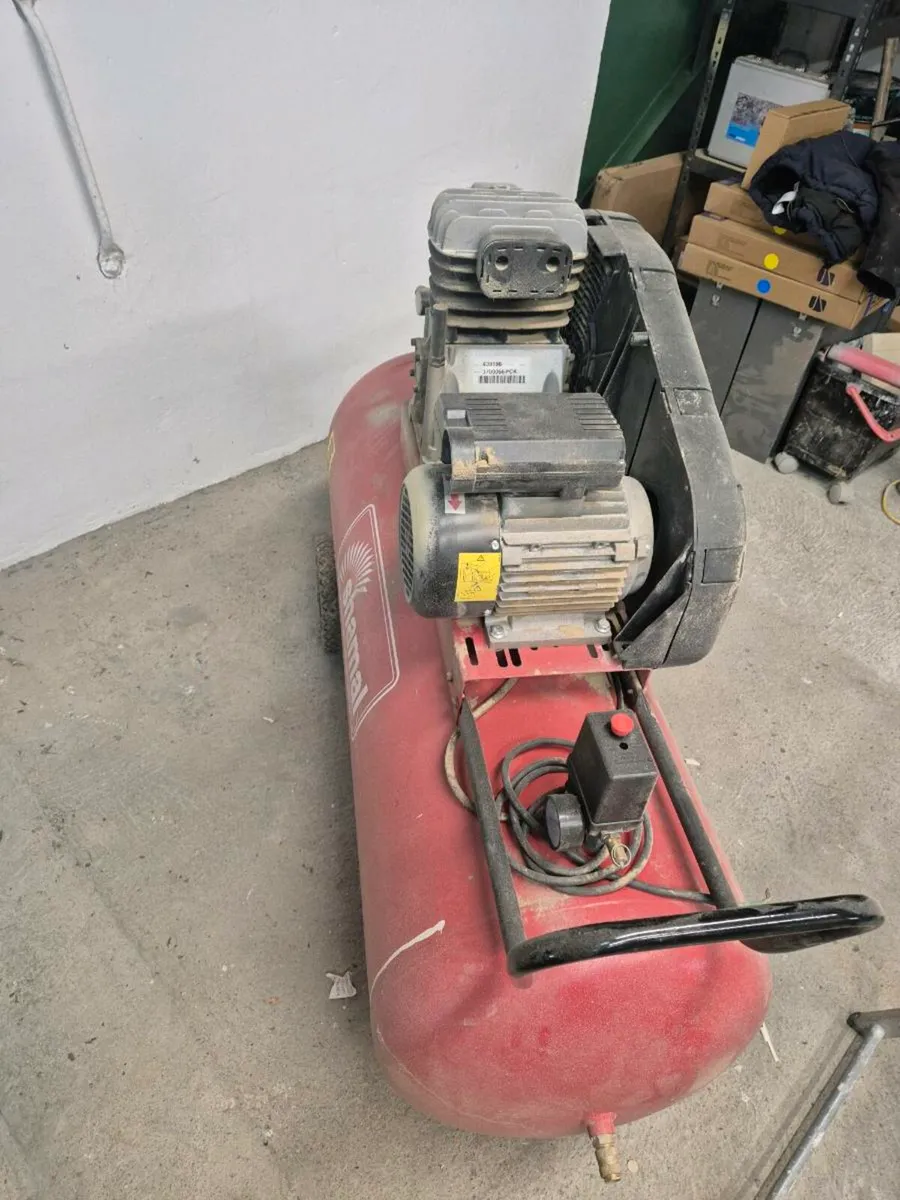 Air compressor - Image 2