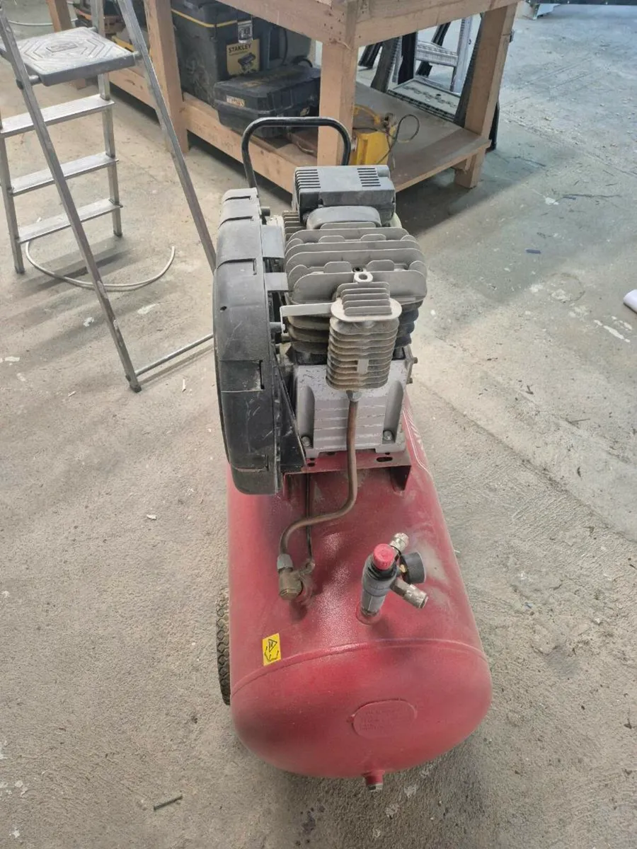 Air compressor - Image 4