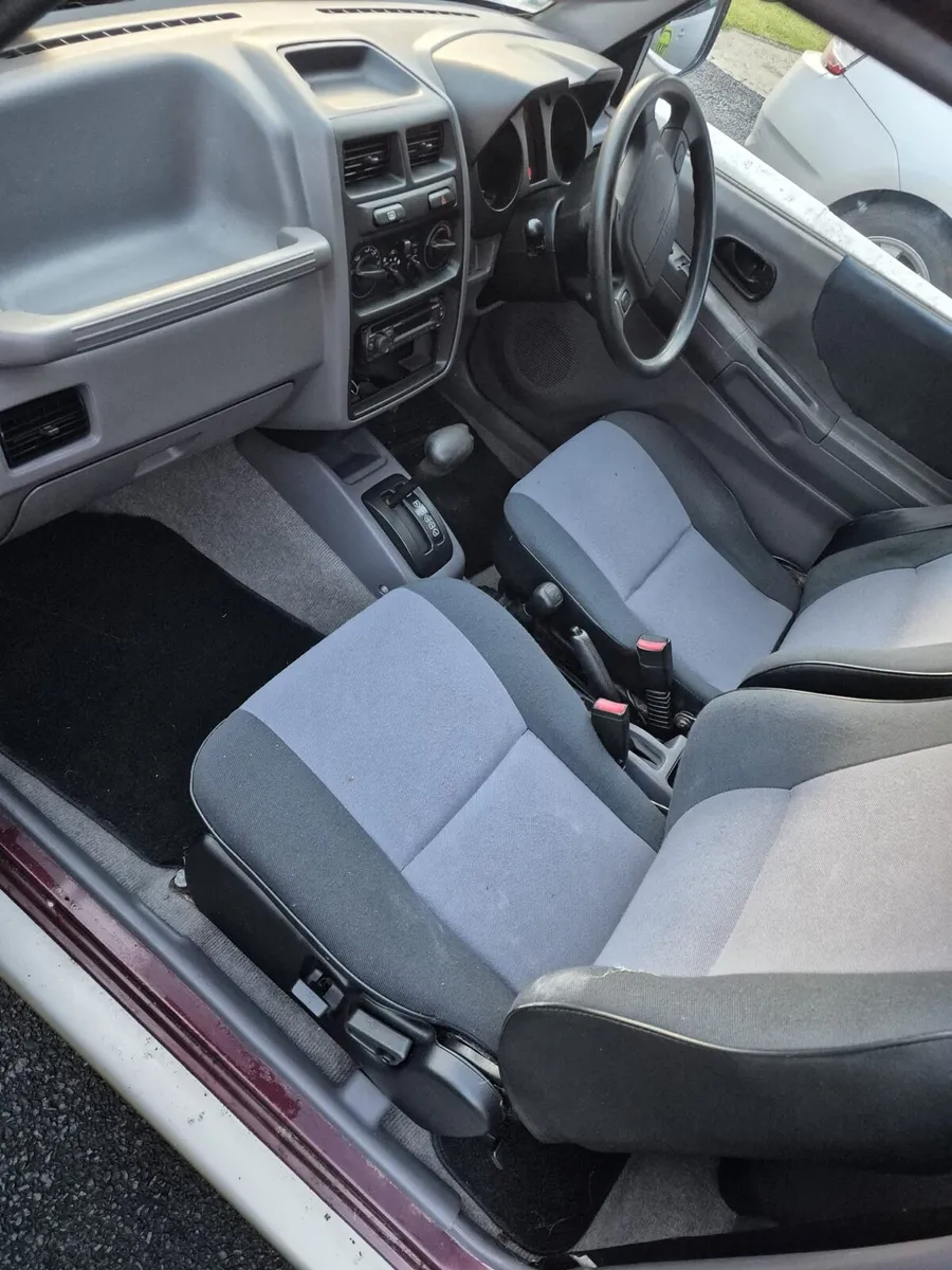 MITSUBISHI PAJERO - Image 4