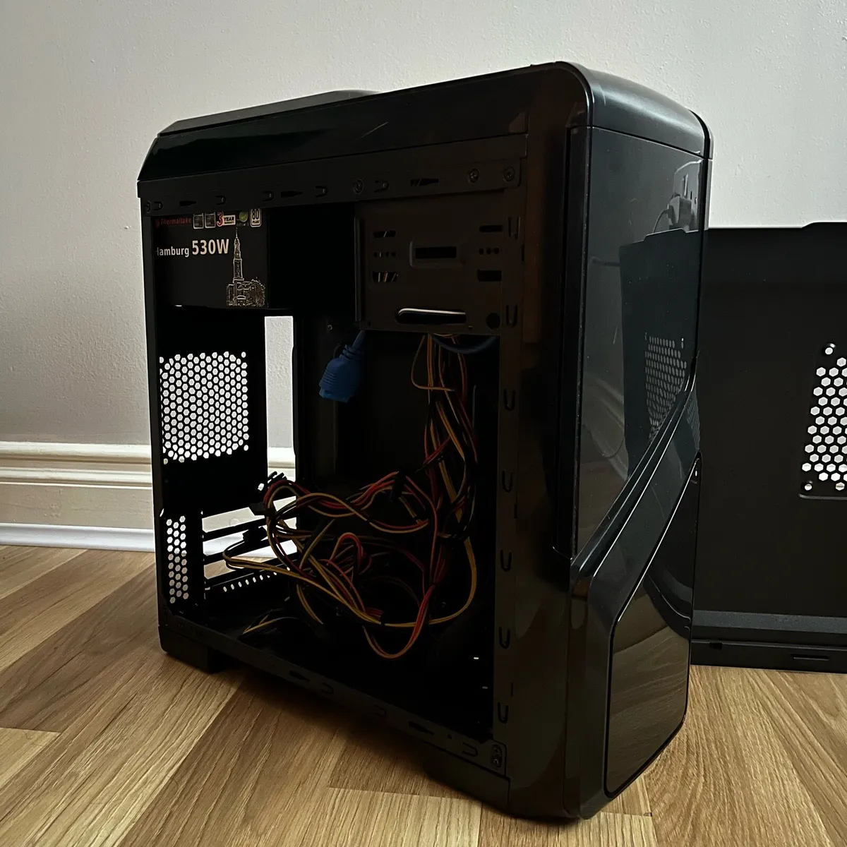 LC-Power PC Case + Thermaltake 530W Power Supply - Image 1