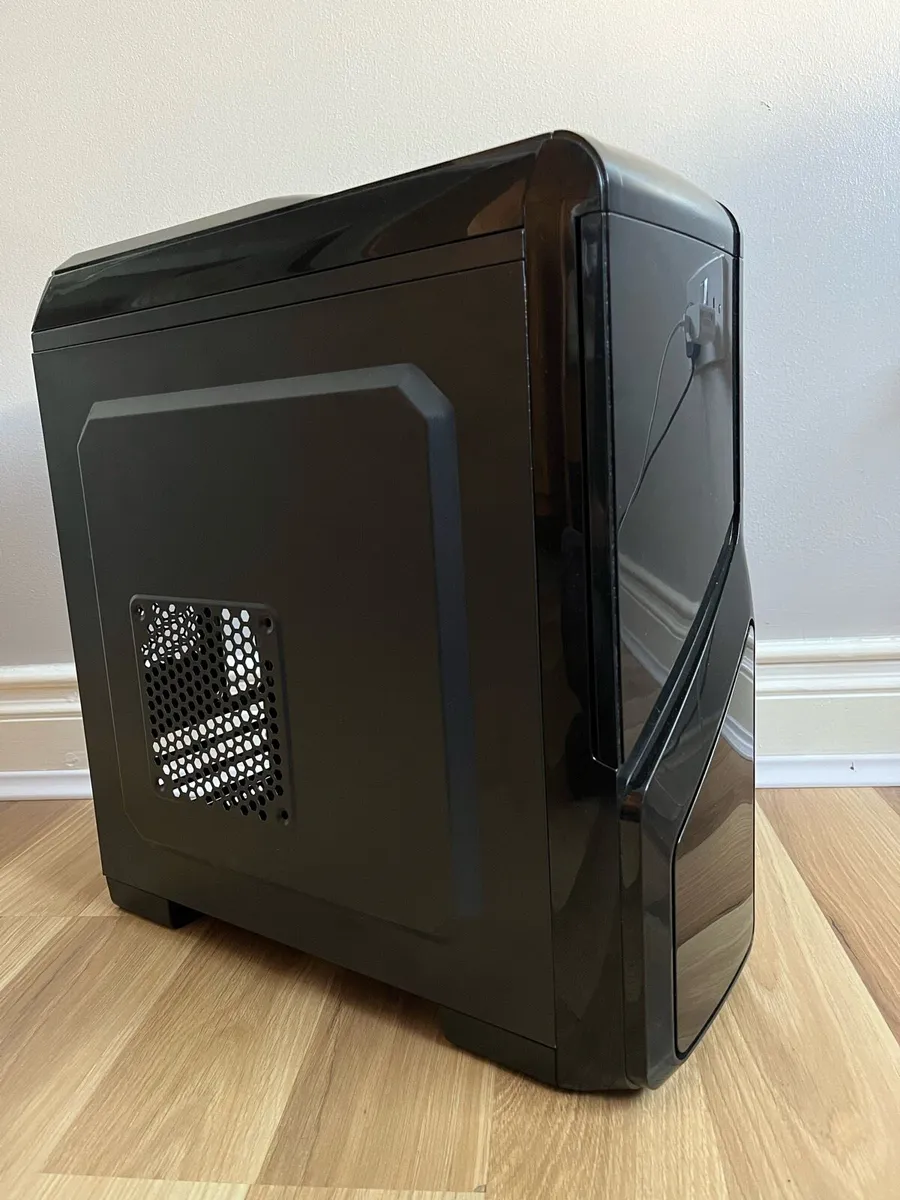 LC-Power PC Case + Thermaltake 530W Power Supply - Image 2