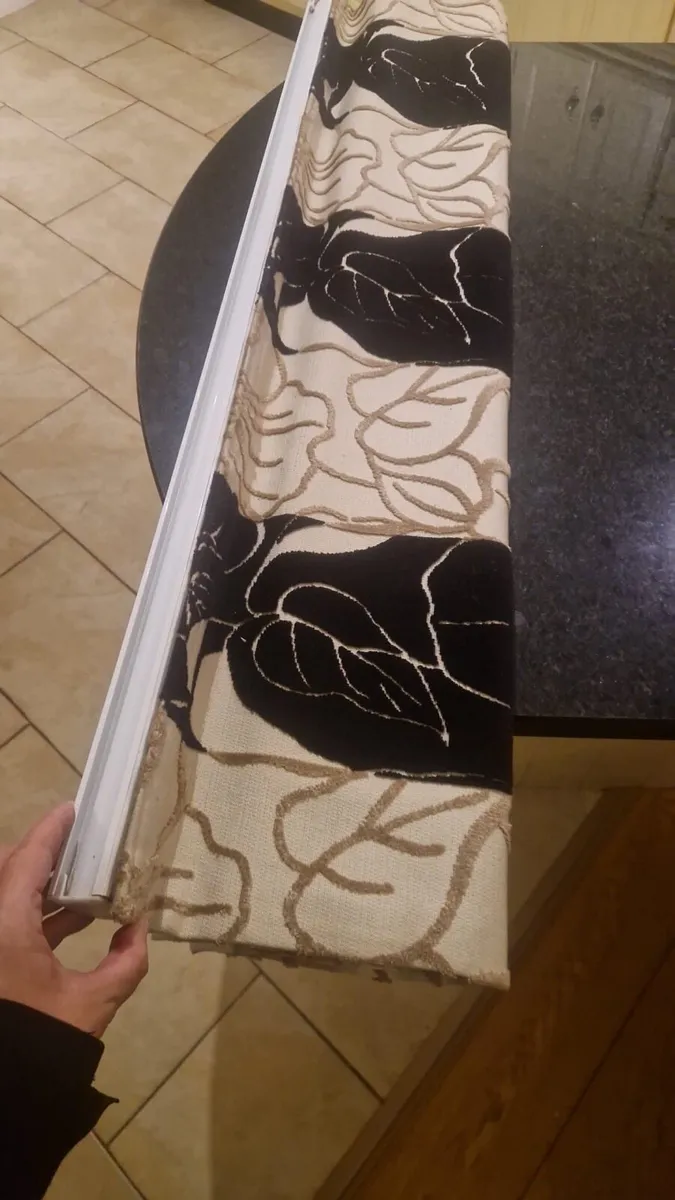 Handmade Roman Blind - Image 2