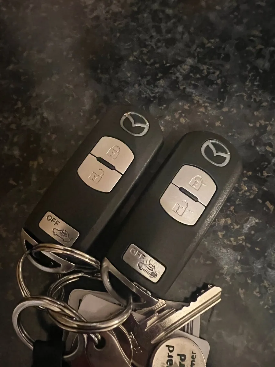 Mazda Mazda6 2011 - Image 2