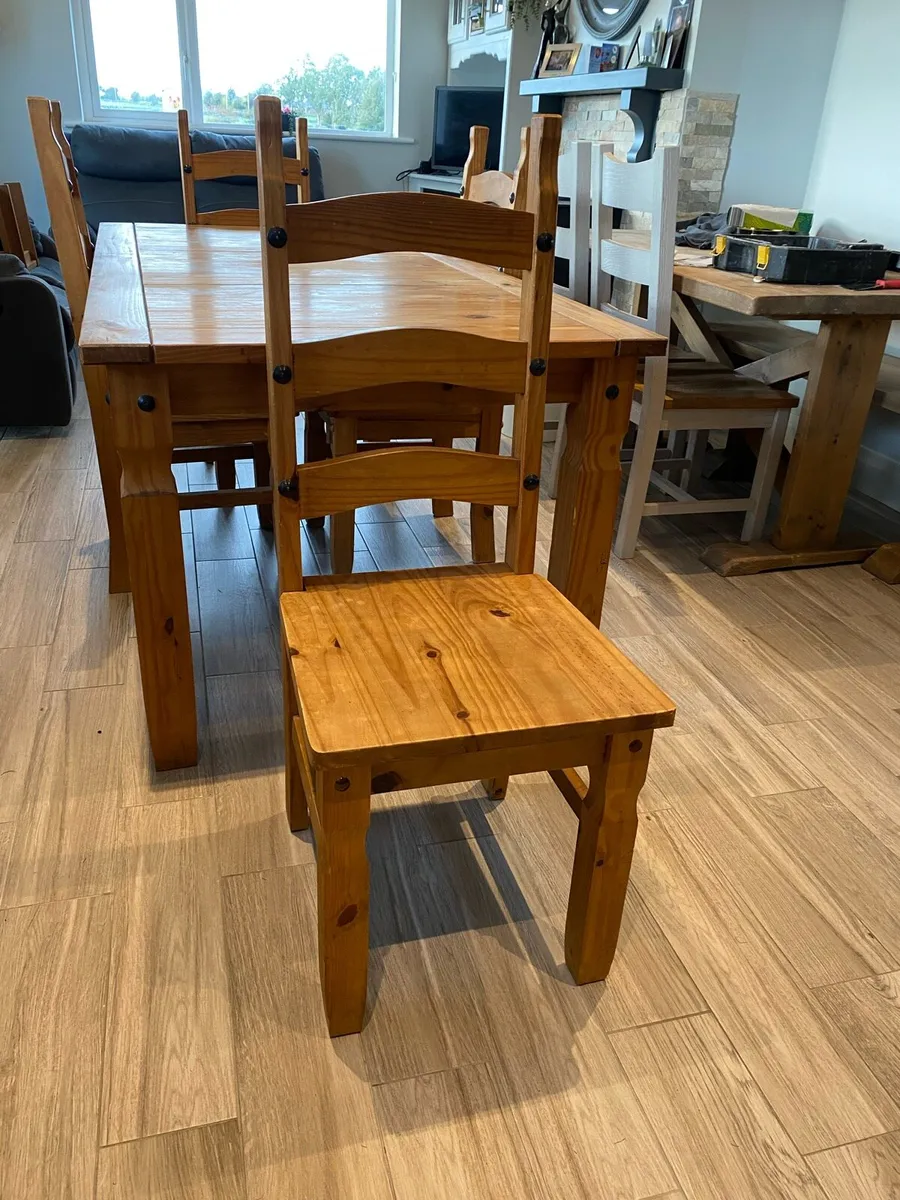 Kitchen table & chairs - Image 2