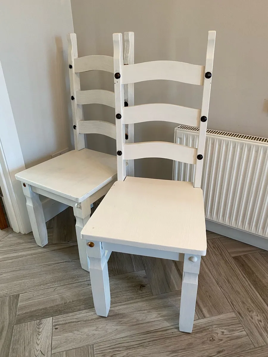 Kitchen table & chairs - Image 3