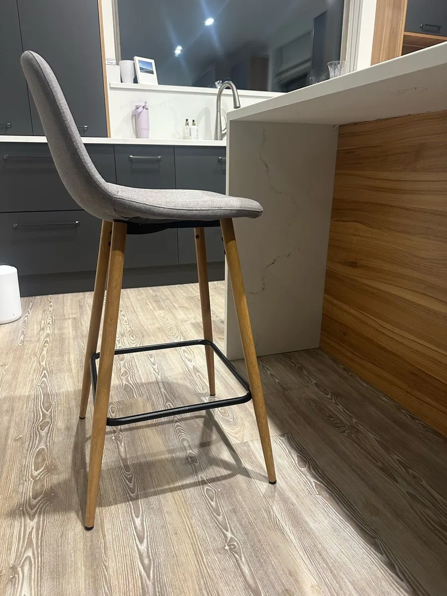 Kitchen counter stools - Image 1