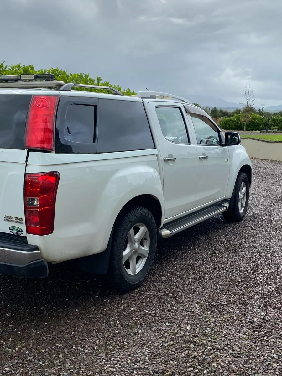 Isuzu Dmax - Image 4