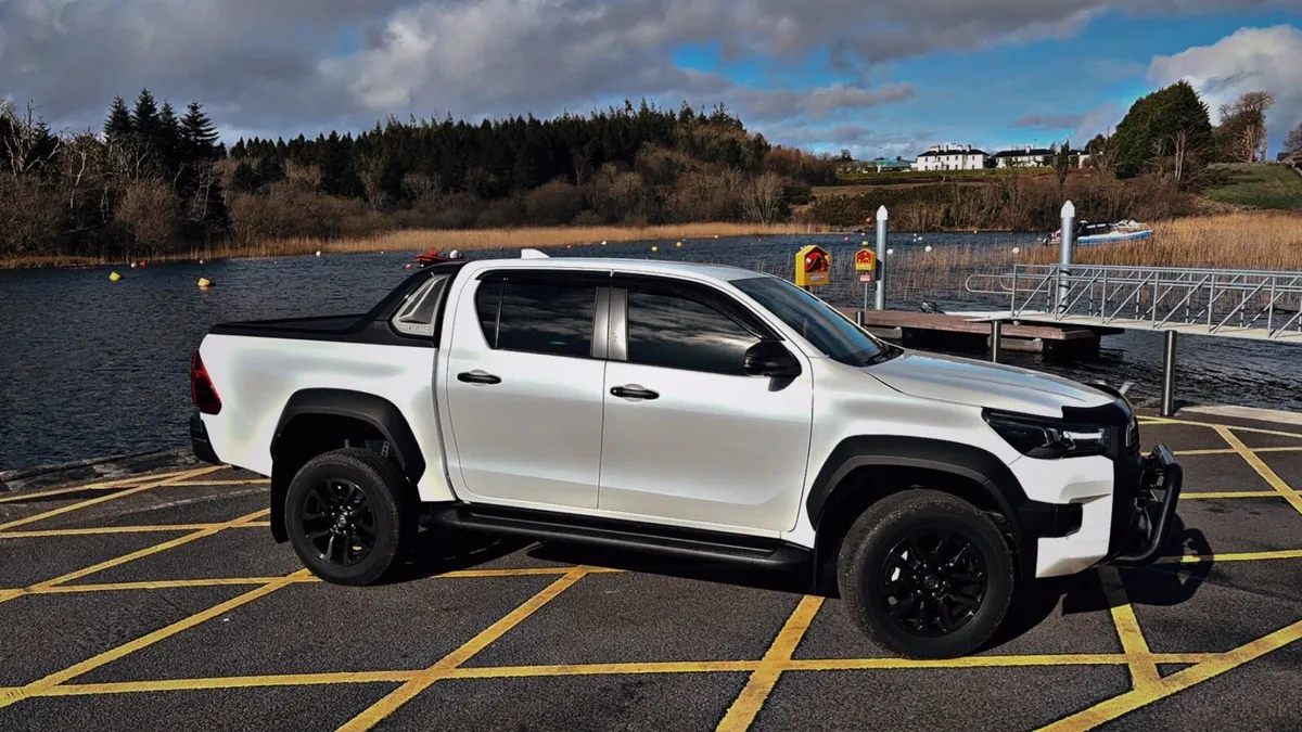 Toyota Hilux - Image 1