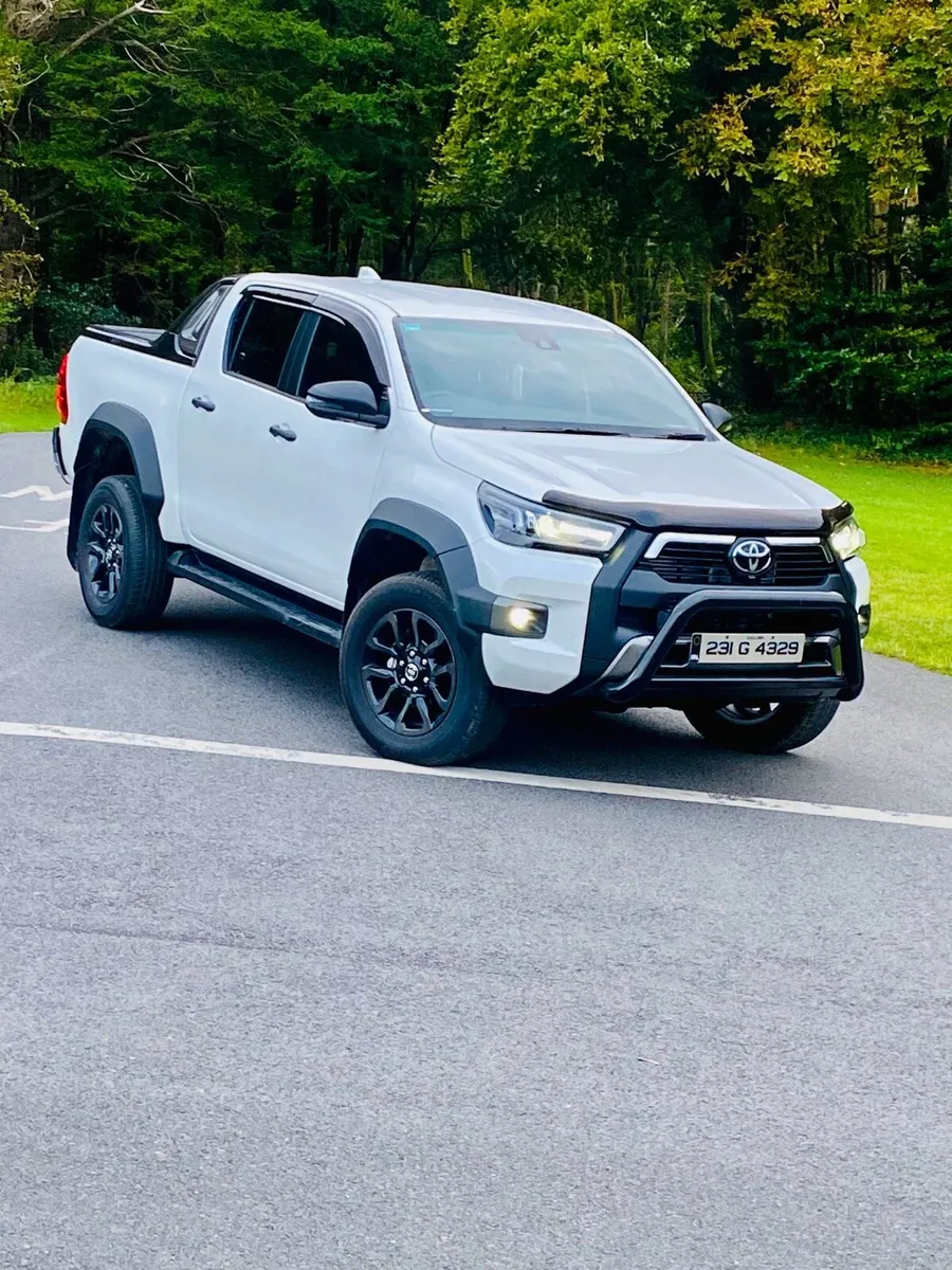Toyota Hilux - Image 4