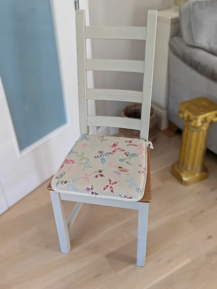 Set of four kitchen chairs - Image 1
