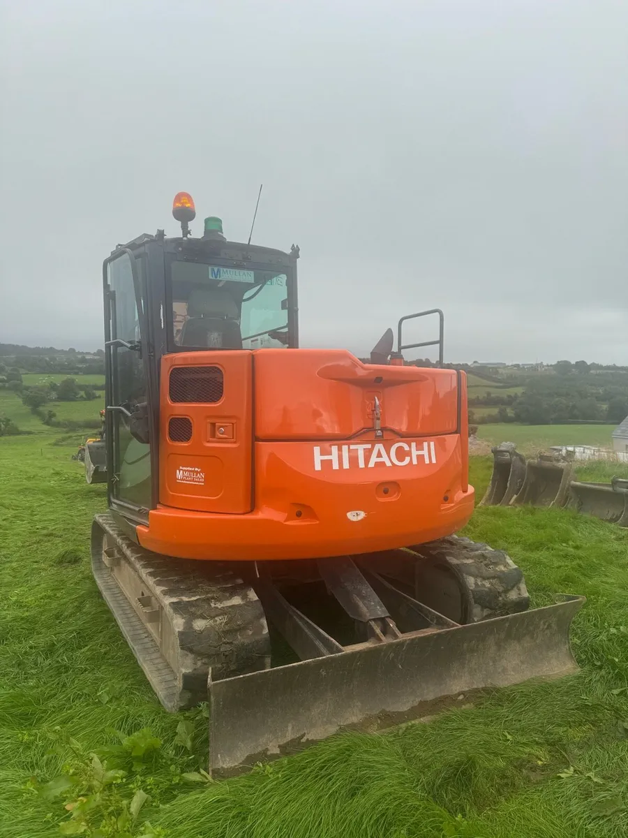 Hitachi Zaxis 85 USB - Image 2