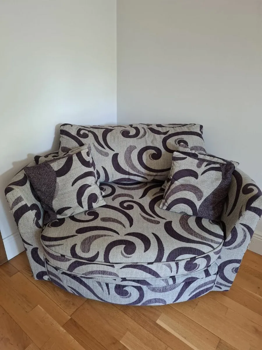 3 seater lounger sofa and swivel chair set - Image 2