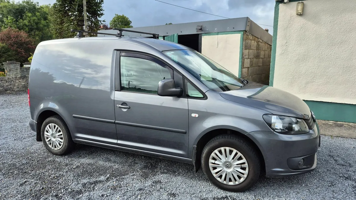 VW Caddy 2015 Trendline 102HP FSH 1owner ONO - Image 1