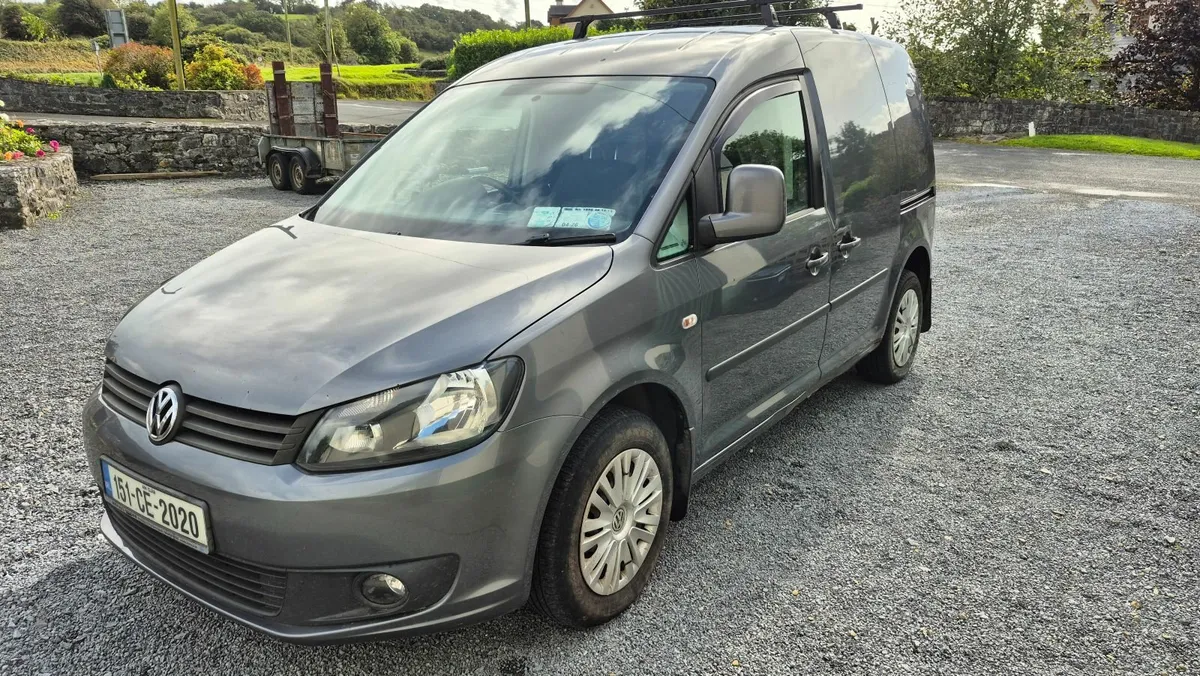 VW Caddy 2015 Trendline 102HP FSH 1owner ONO - Image 3
