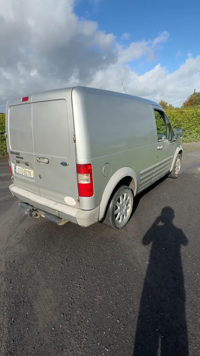 Van - Image 3