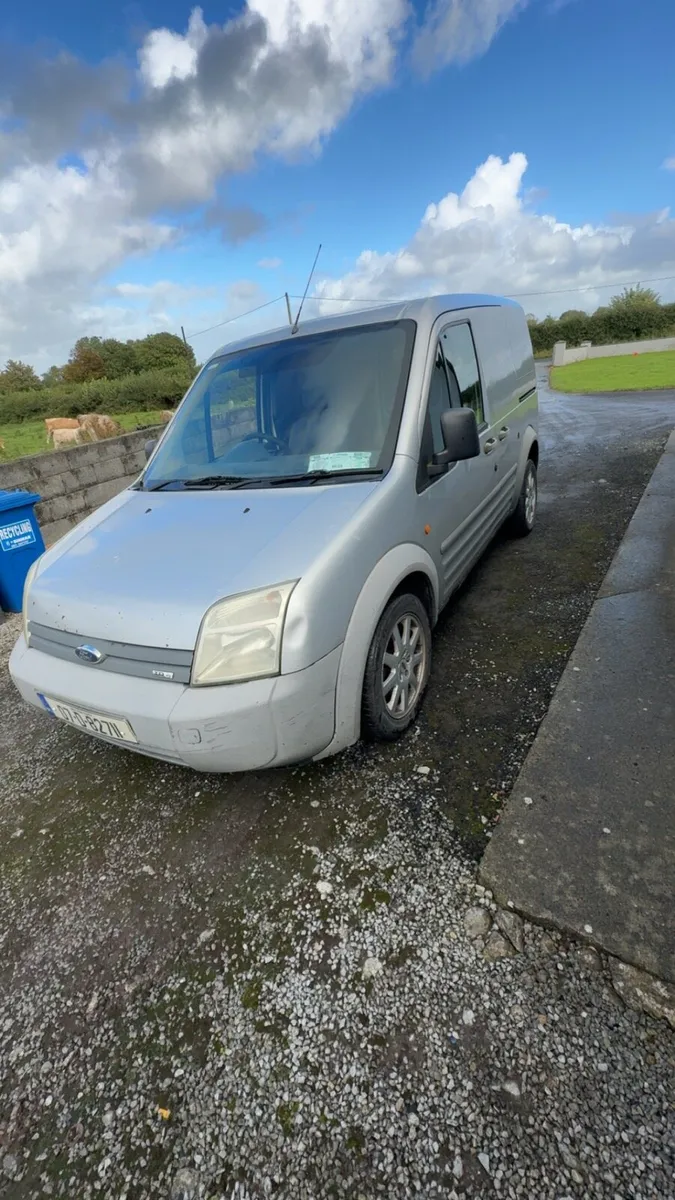 Van - Image 4