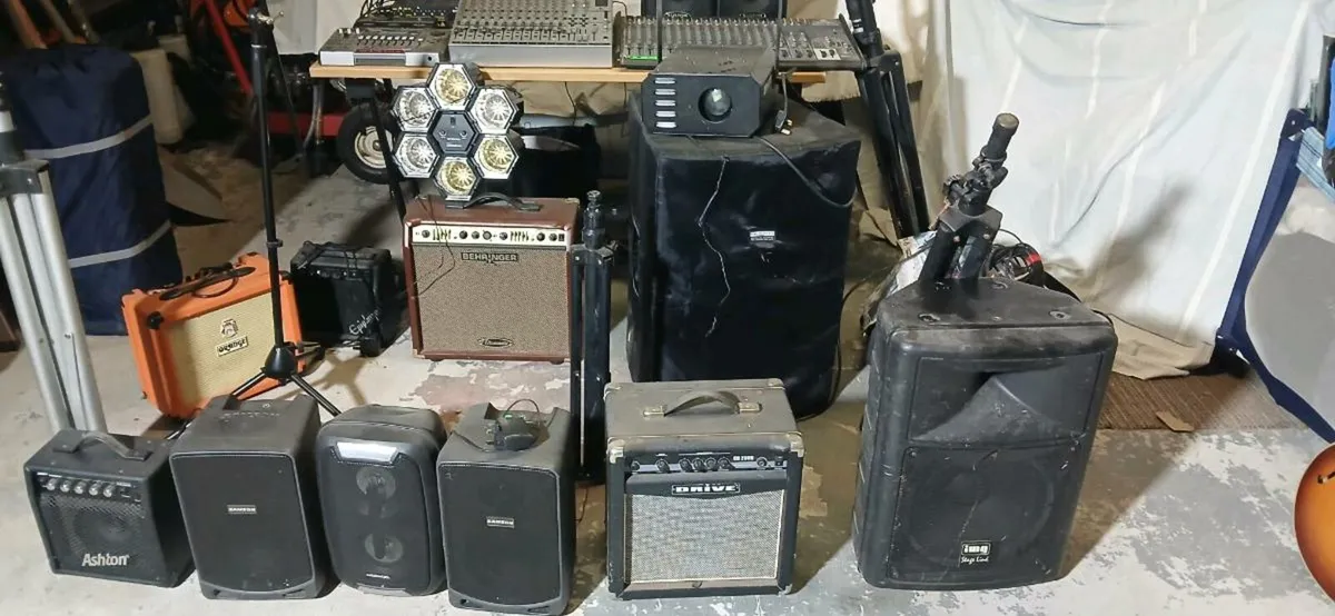 Large selection of sound equipment - Image 1