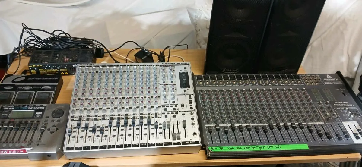 Large selection of sound equipment - Image 2