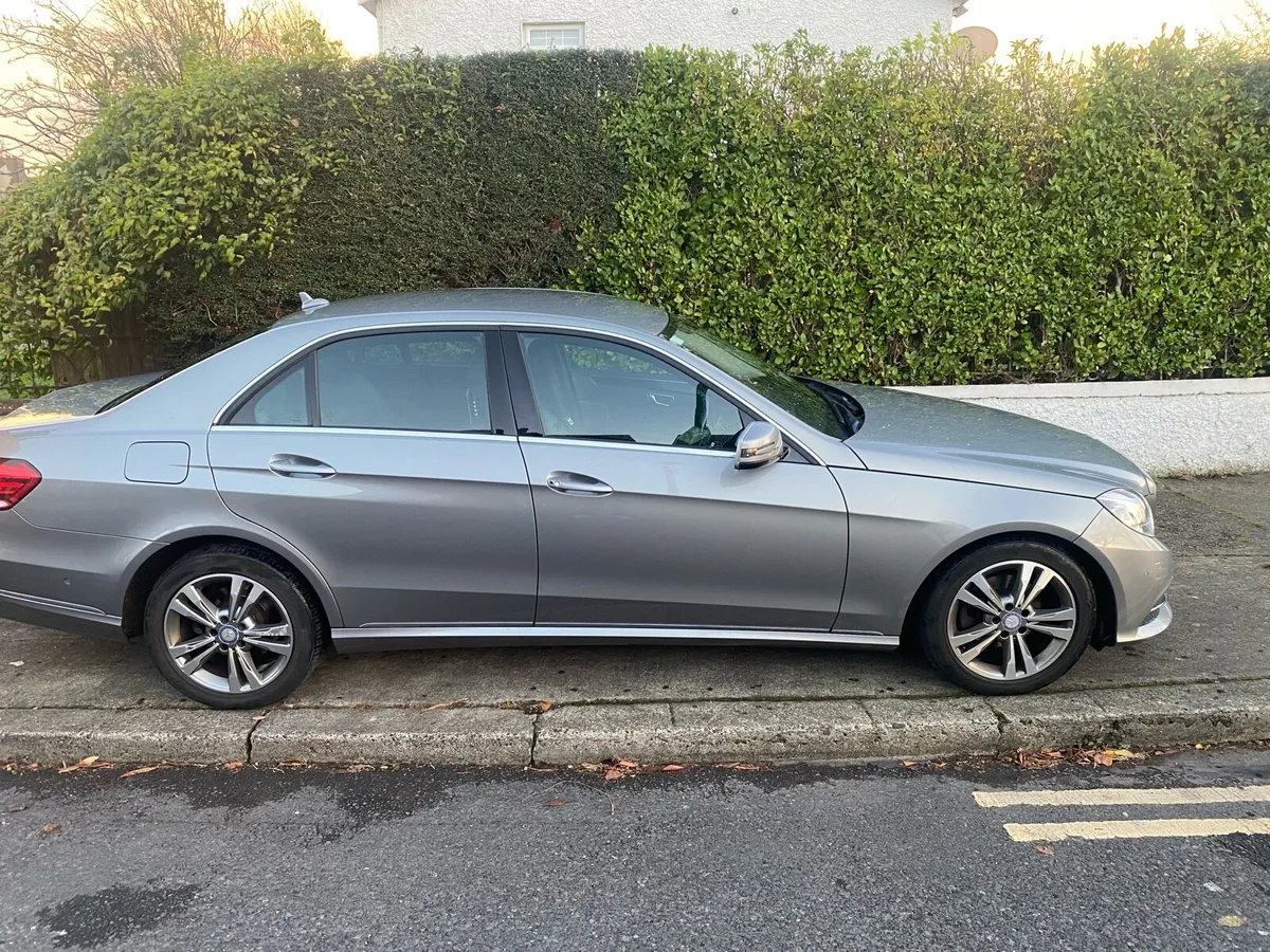 Mercedes e220 cdi - Image 2