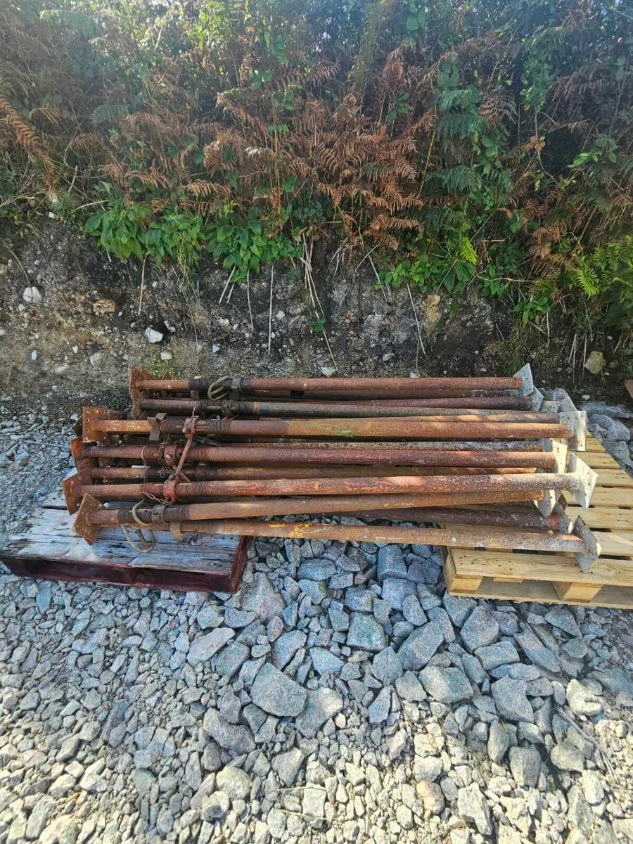 25 Acrows for sale