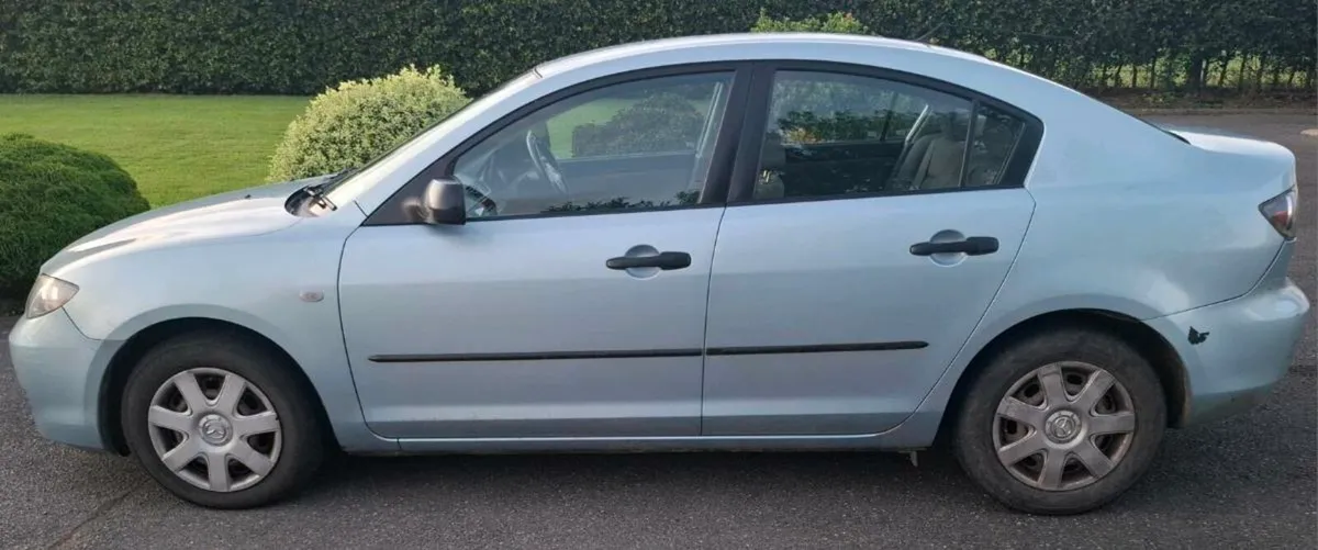 Car Mazda 3 - Image 3