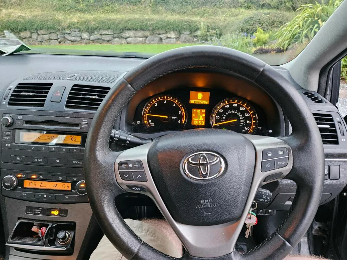 Toyota Avensis D4D - Image 4