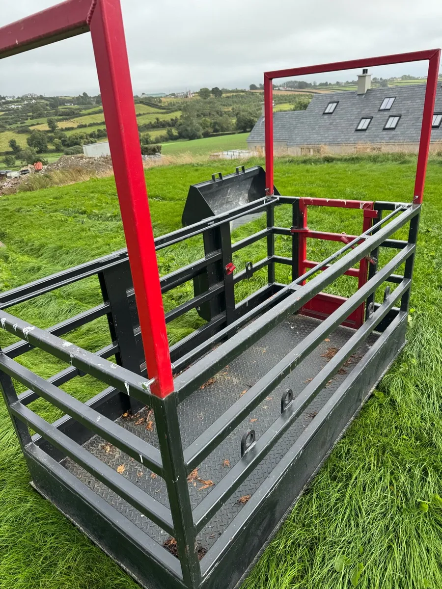 Tighe Manitou Bucket and 2 Man Platform - Image 4