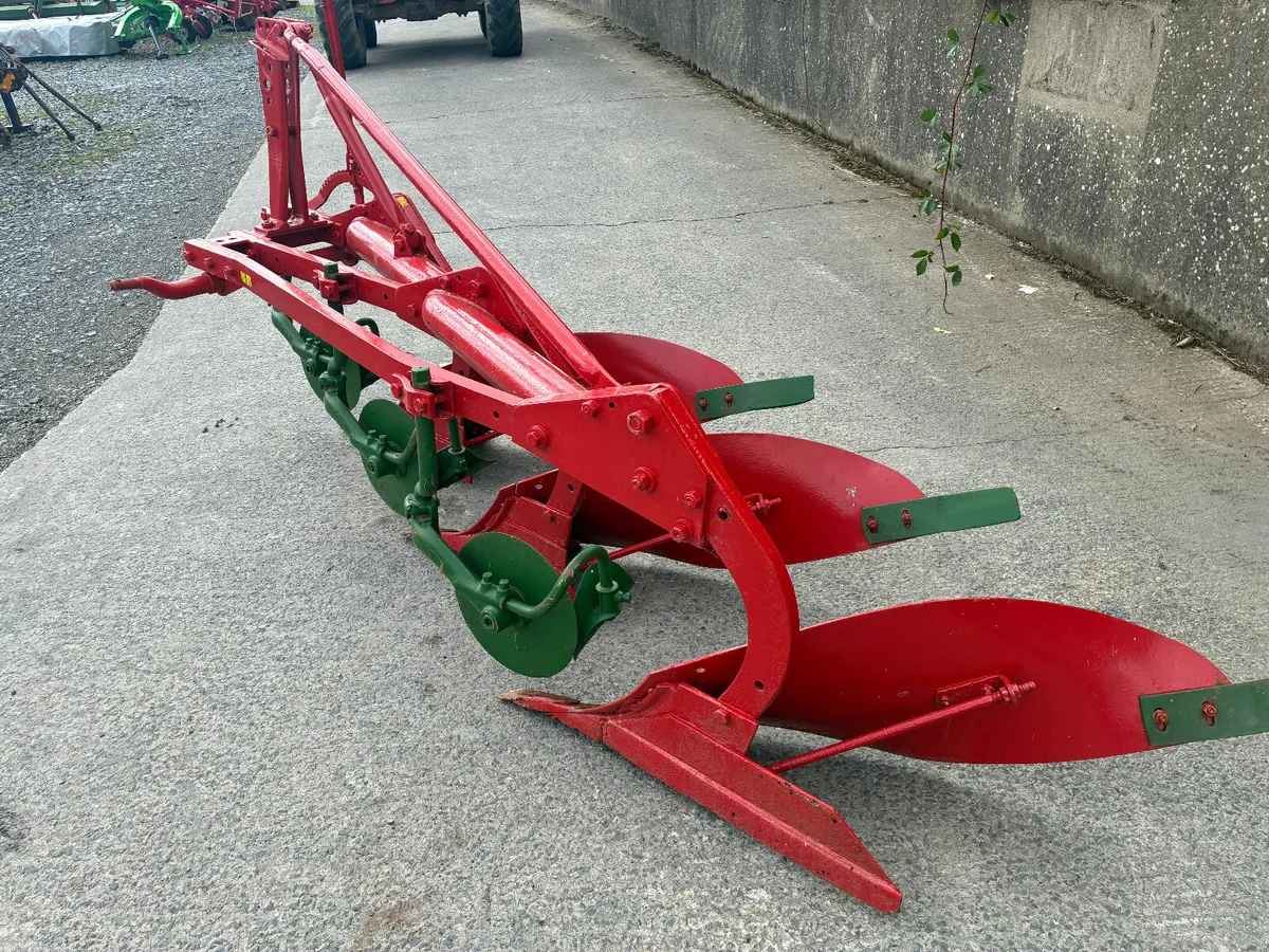 Kverneland 3f Plough - Image 3
