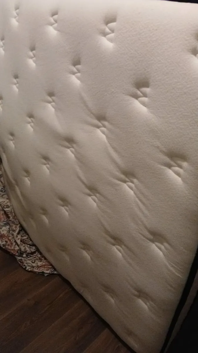 Double bed - Image 2
