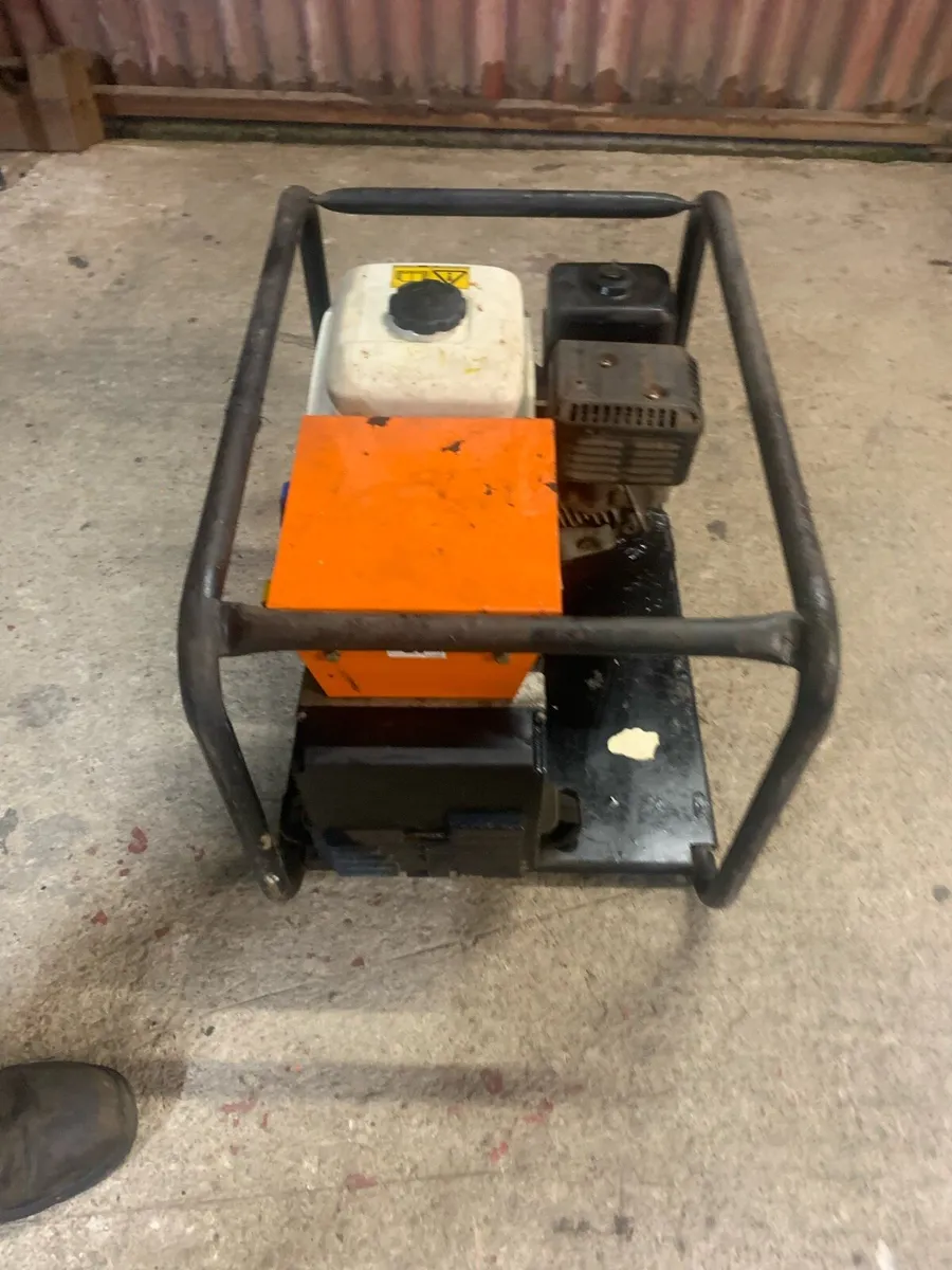 Belle petrol generator 2.75kva - Image 3