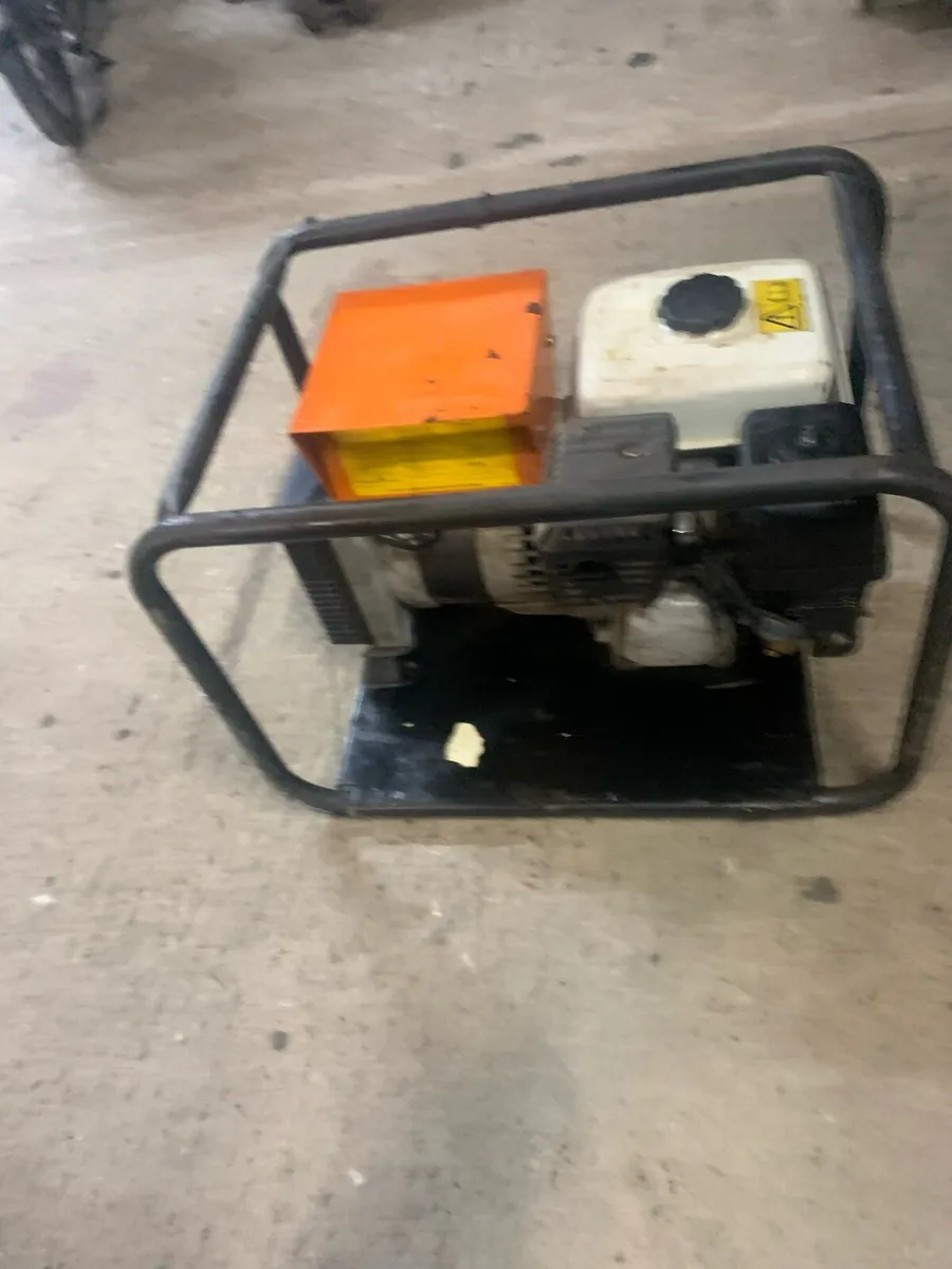 Belle petrol generator 2.75kva - Image 4