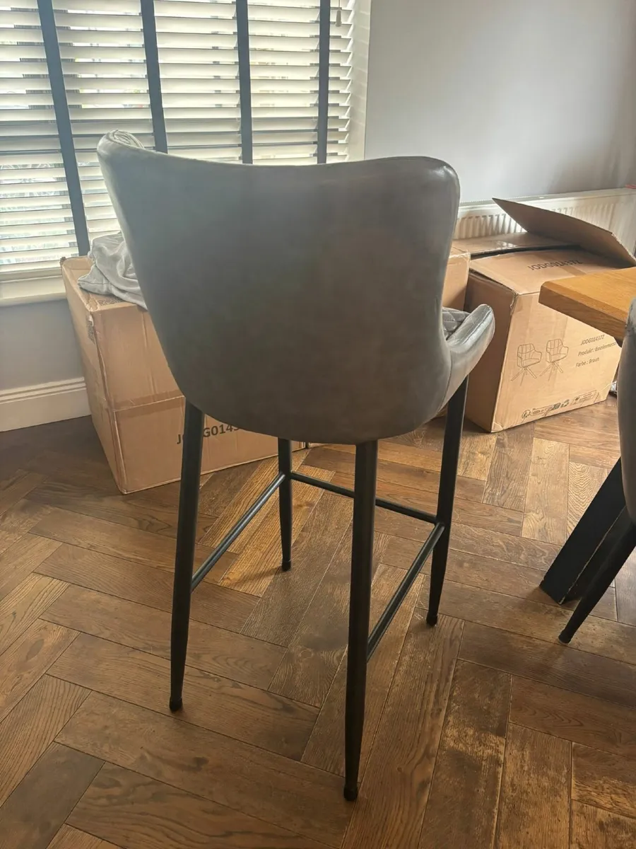 Kitchen Stools and Chairs - Image 3