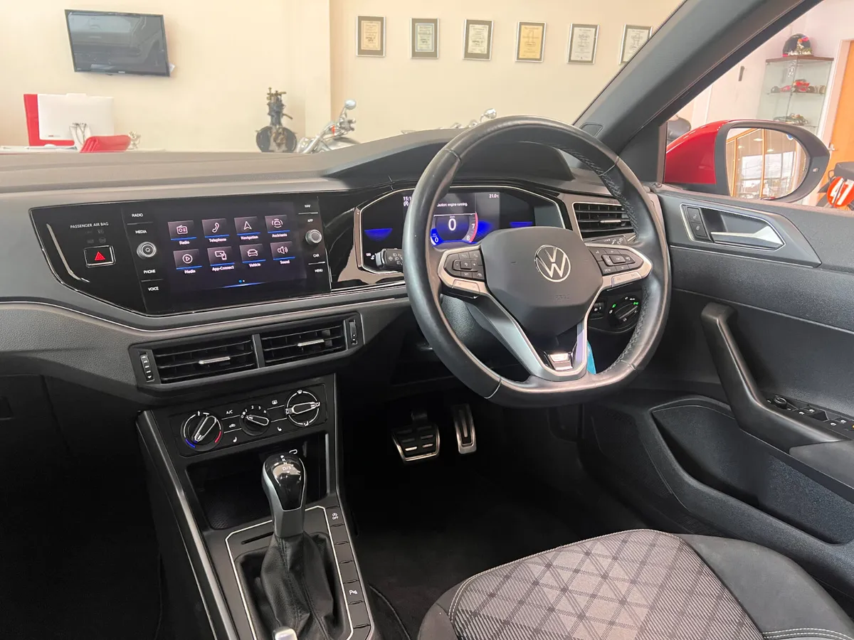 Superb Value AUTOMATIC Top Spec R Line With As New - Image 4