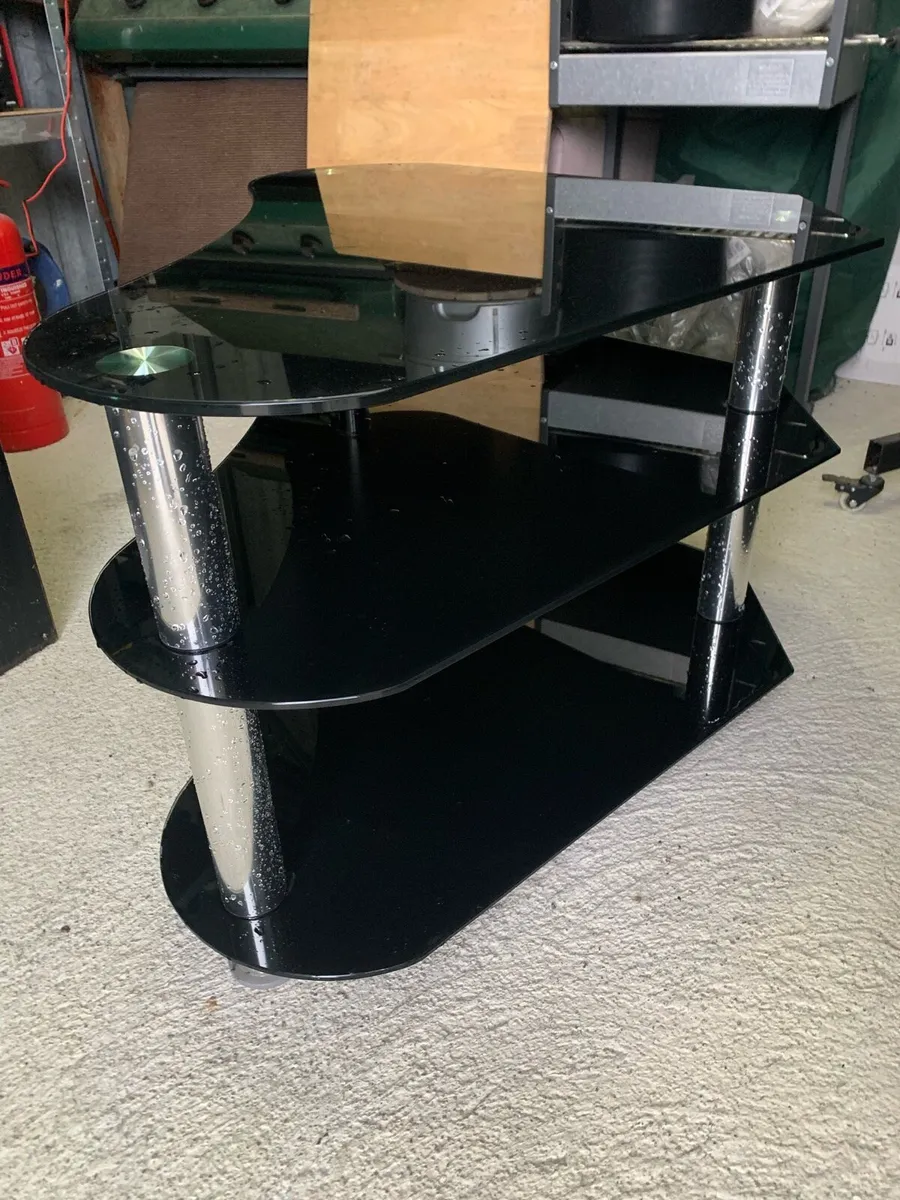 Tv stand - Image 1