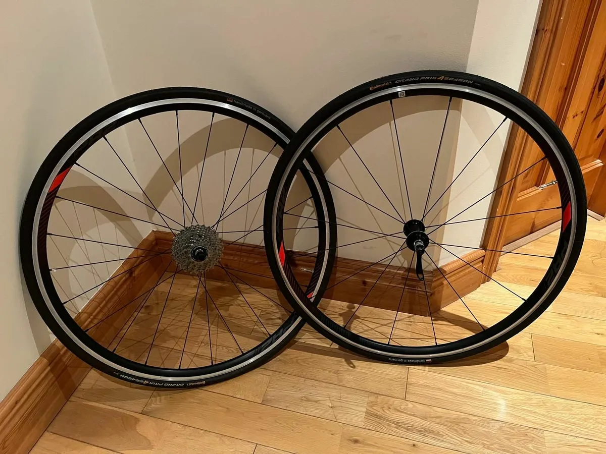 Giant TCR Advanced 1 Road Bike - Image 3