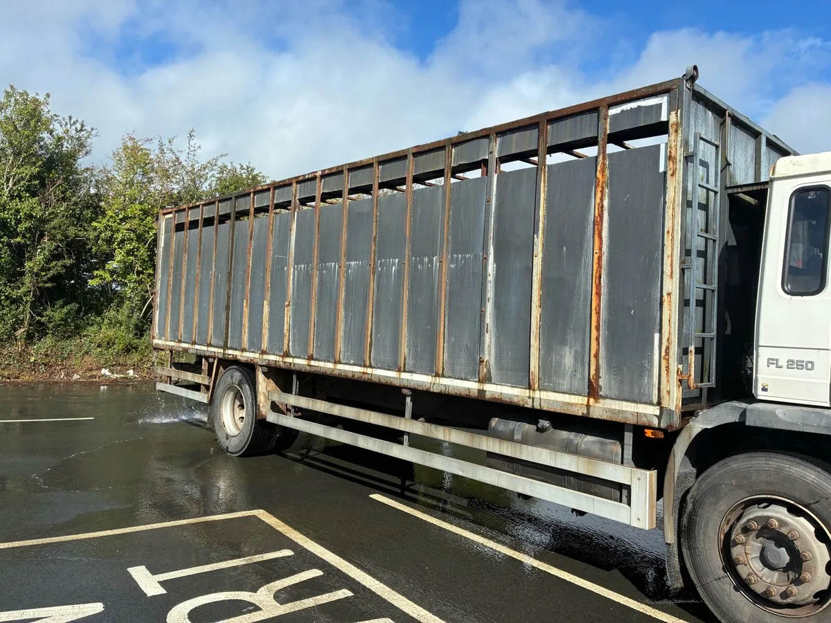 Truck - Image 4