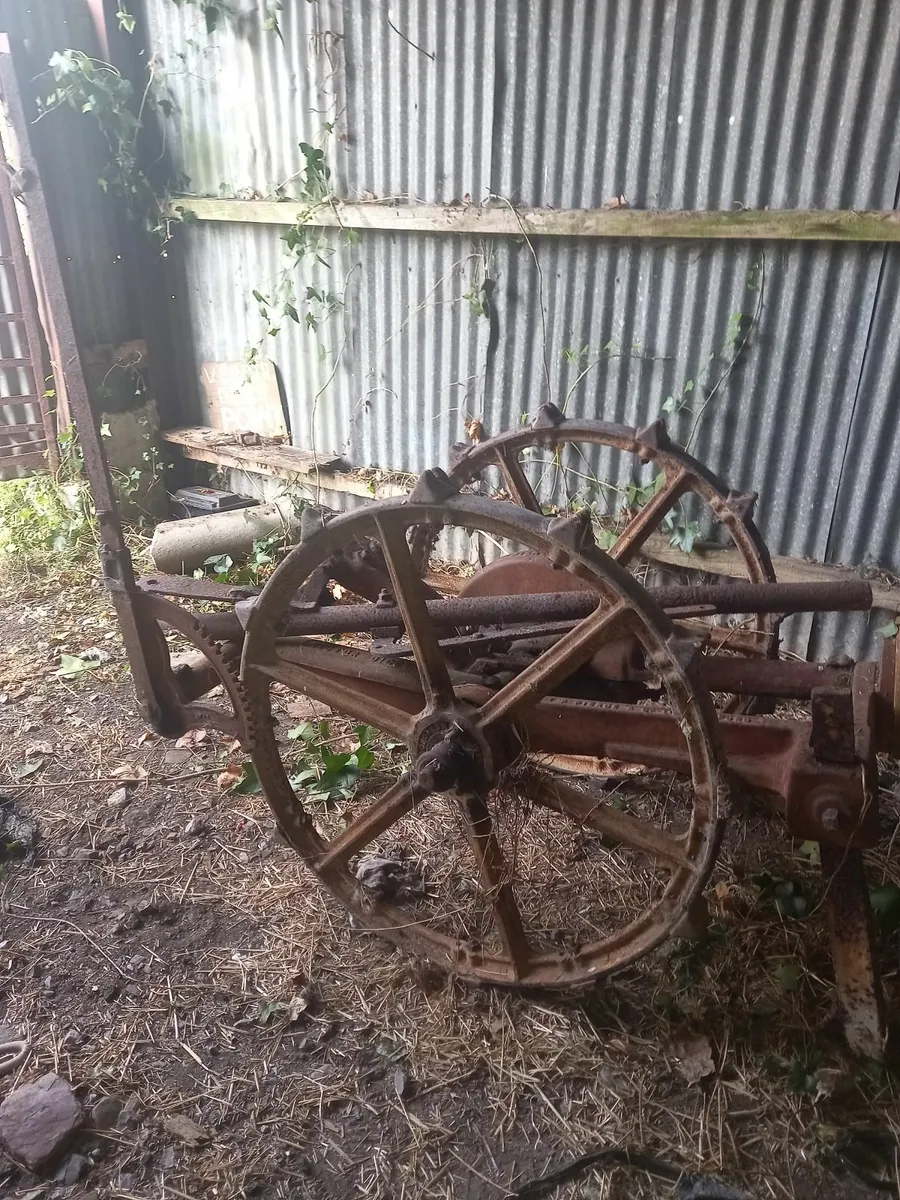 Vintage potato digger - Image 2