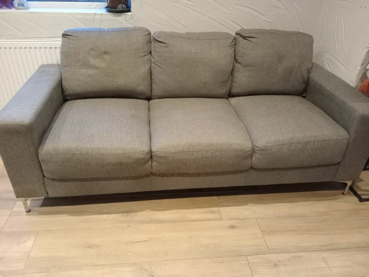 3 seater couch - Image 2